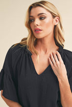 Load image into Gallery viewer, Tes 3/4 Sleeve Ruffle Top