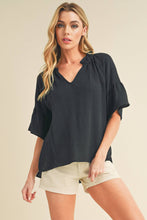 Load image into Gallery viewer, Tes 3/4 Sleeve Ruffle Top